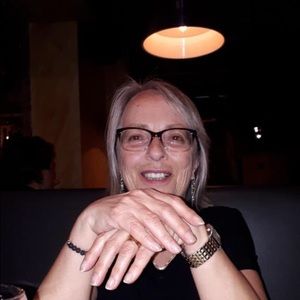 Meet your Posher, Valerie